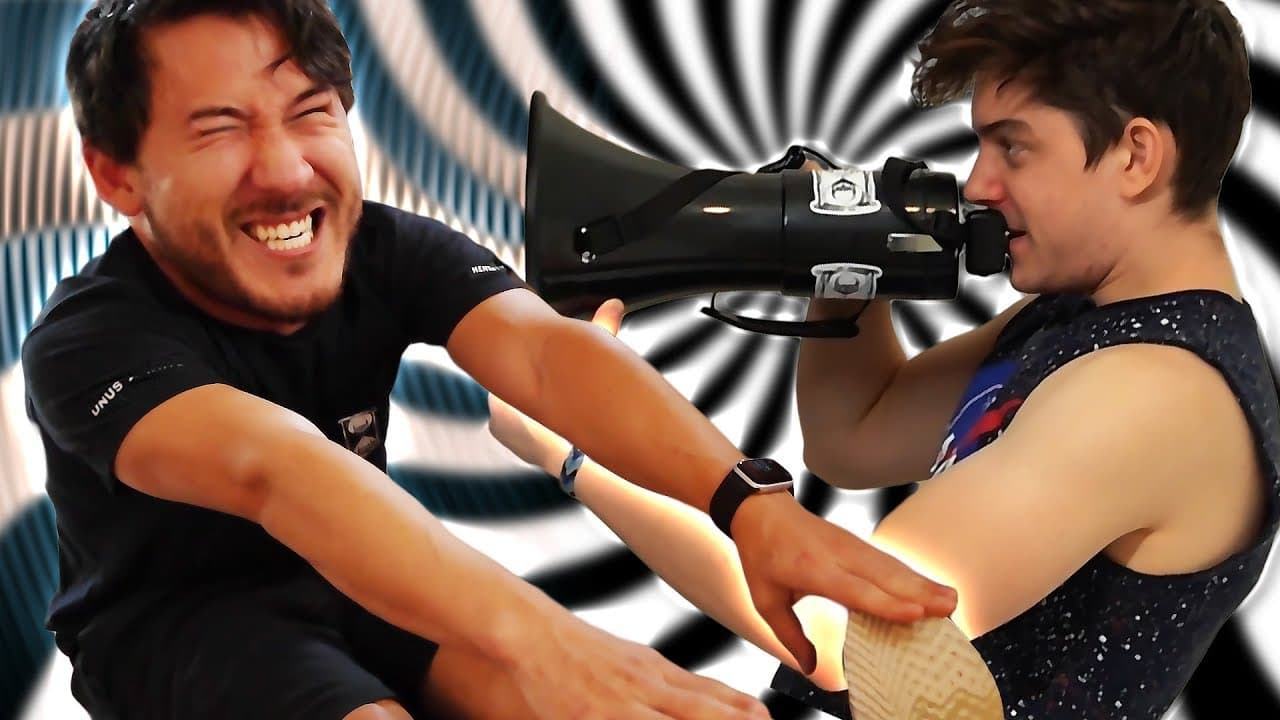 048 - 2 Grown Men Attempt the Presidential Fitness Test