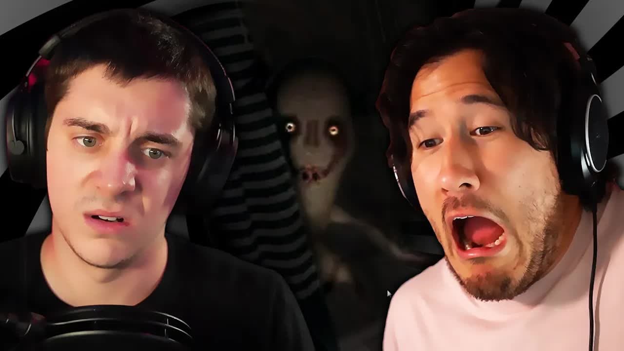 212 - Our Fans Try to Scare Us with Their Homemade Creepypasta